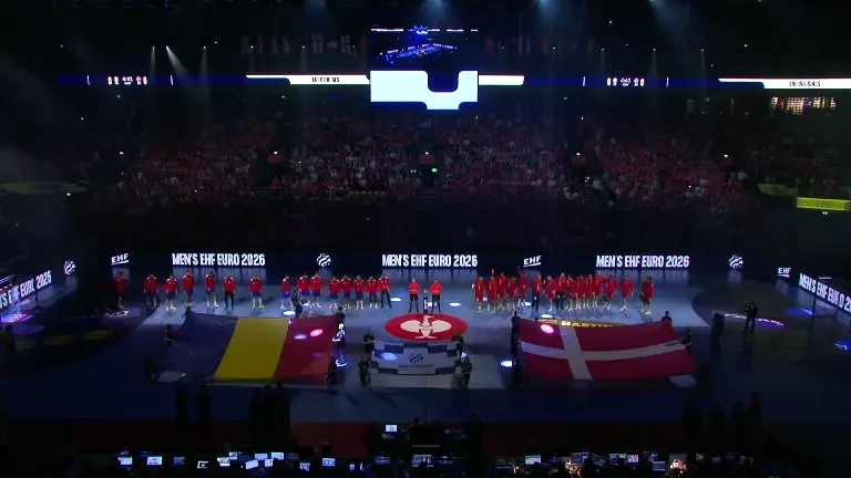 România - Danemarca la EURO 2026. Intonarea imnurilor, publicul danez face show (18.01.2026)